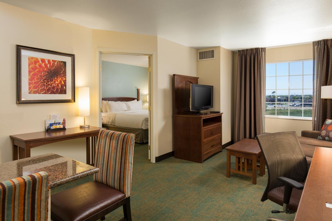 Staybridge Suites Sacramento-Folsom, An Ihg Hotel Ngoại thất bức ảnh